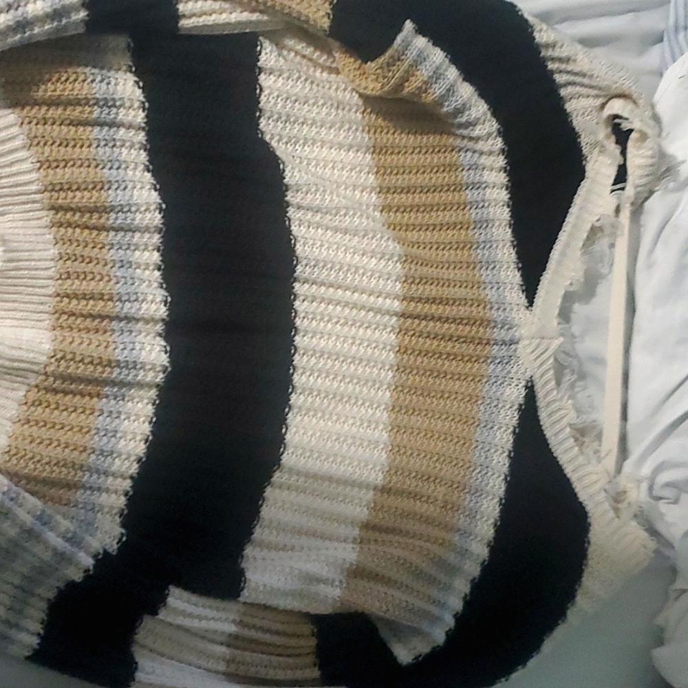 rue 21 size xs multi color sweater